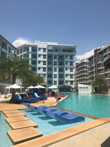 Grand Blue Condominium by Nuttaya, Klaeng