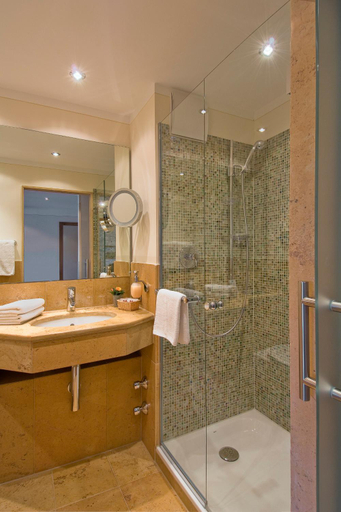 Bathroom 2, Hotel Gasthof Alte Post Holzkirchen, Miesbach