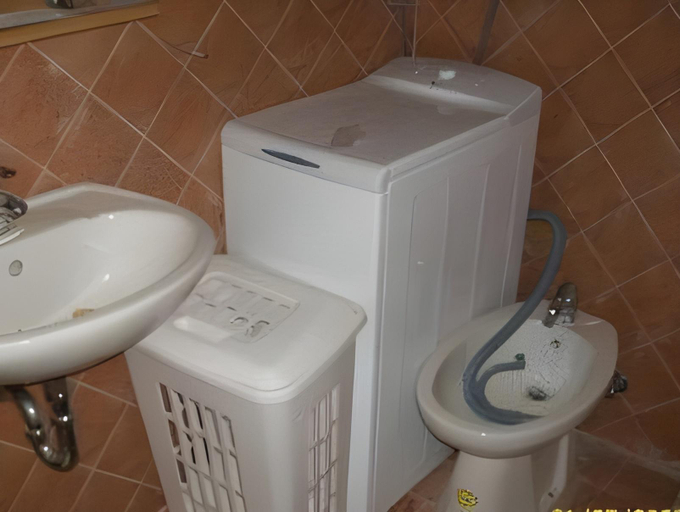 Bathroom 2, Ducina Apartments, Milna