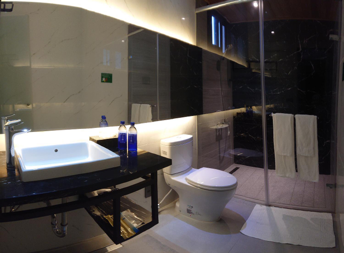 Bedroom 3, 82 Elevator Hostel - Call for Discounts, Hualien