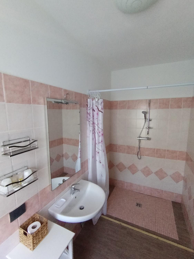 Bathroom 8