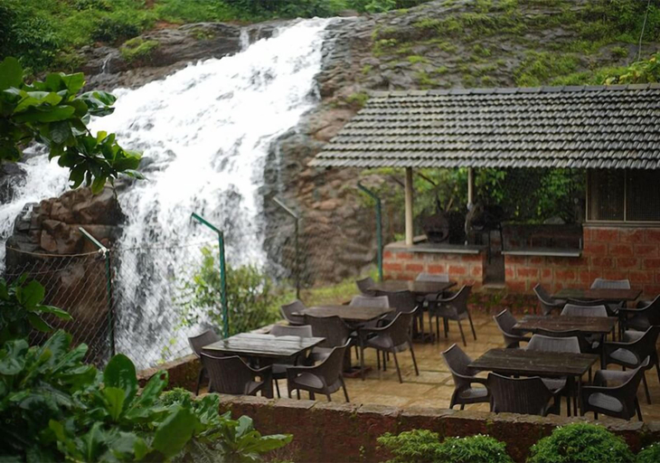Food & Drinks 5, Blue Green Exotica, Ratnagiri