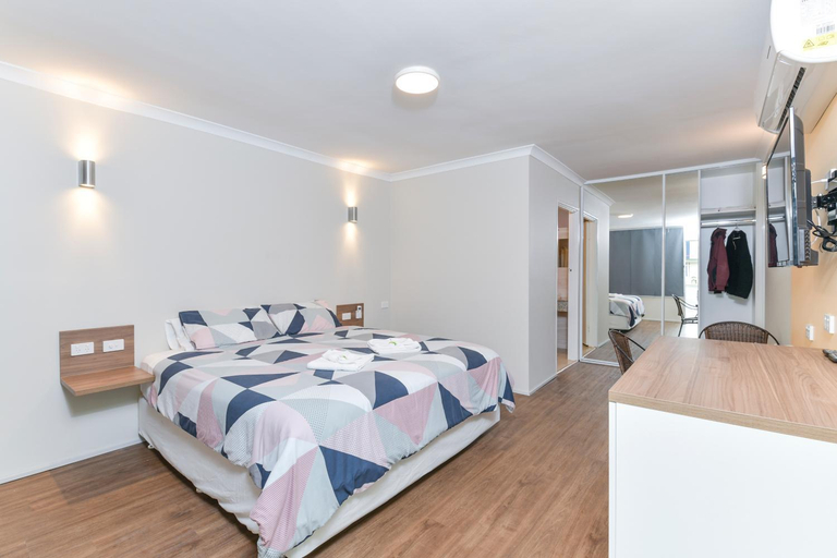Bedroom 10