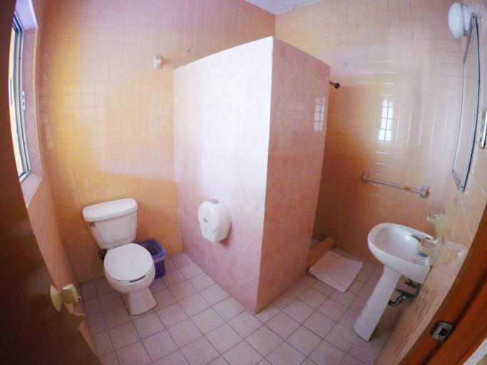 Bathroom 2, Hotel Kazmay, Temixco