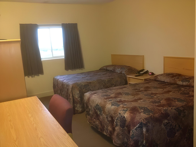 Others 3, Nights Inn Motel, Thunder Bay