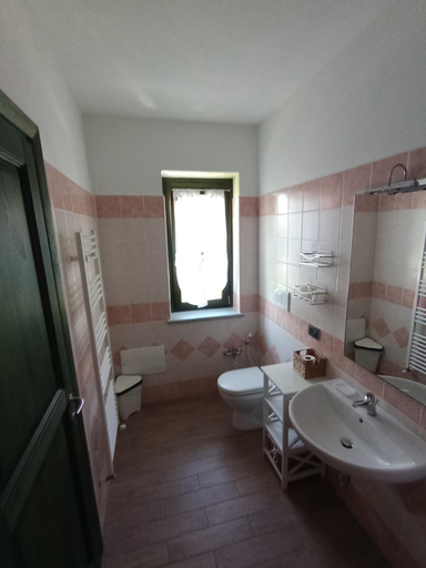 Bathroom 9