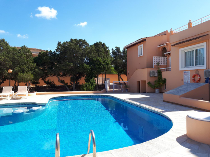 Others 2, Villa Clementina, Baleares