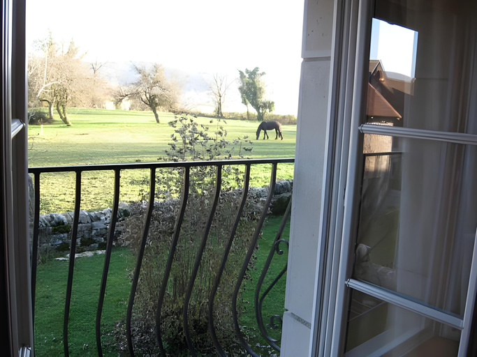 Others 3, Chez Robert et Catherine, Jura