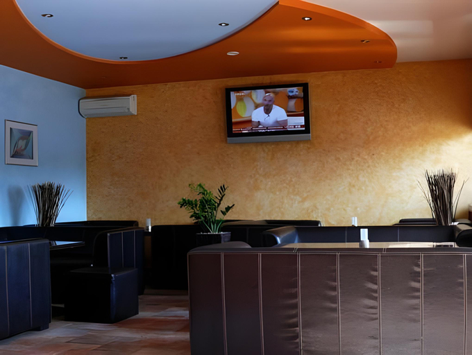 Food & Drinks 2, Penzion Fortune, Dunajská Streda