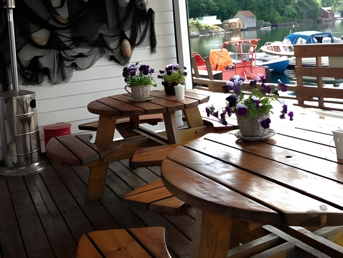 Food & Drinks 2, Tysnes Sjø og Fritid, Tysnes