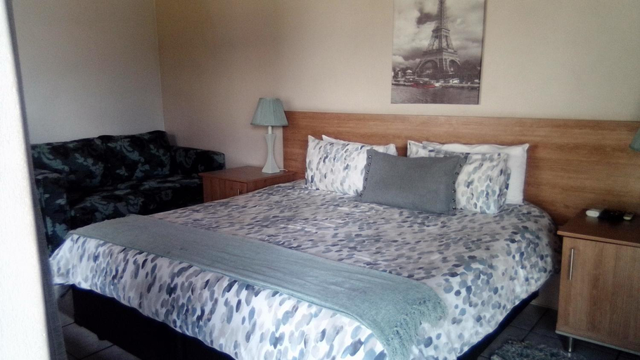 Others 5, 12 On Vaal Drive Guest Lodge, Sedibeng