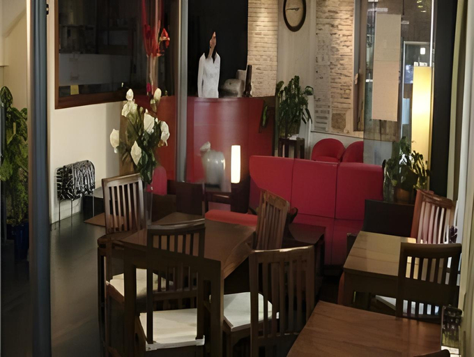 Food & Drinks 4, Abad Toledo, Toledo