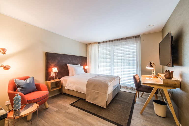 Bedroom 8