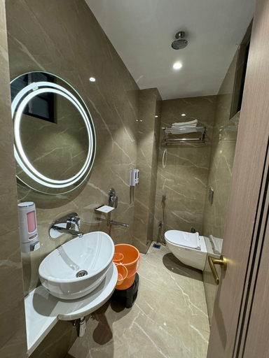 Bathroom, Hotel Fortune Inn, Bhopal