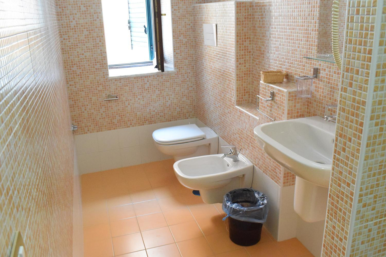 Bathroom 3, Affittacamere Sandomenico, Salerno
