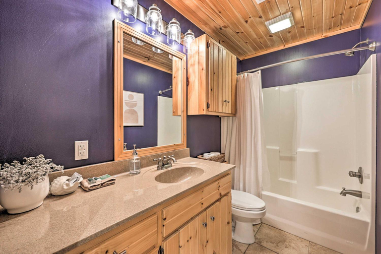 Bedroom 4, Pet-Friendly Grand Lake House with Dock and Kayaks!, Delaware