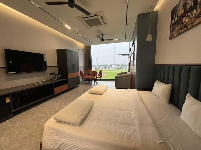 Bedroom 2, Hotel City Square, Dindigul
