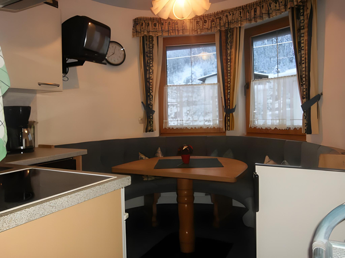 Others 3, Berghof Geisler, Schwaz