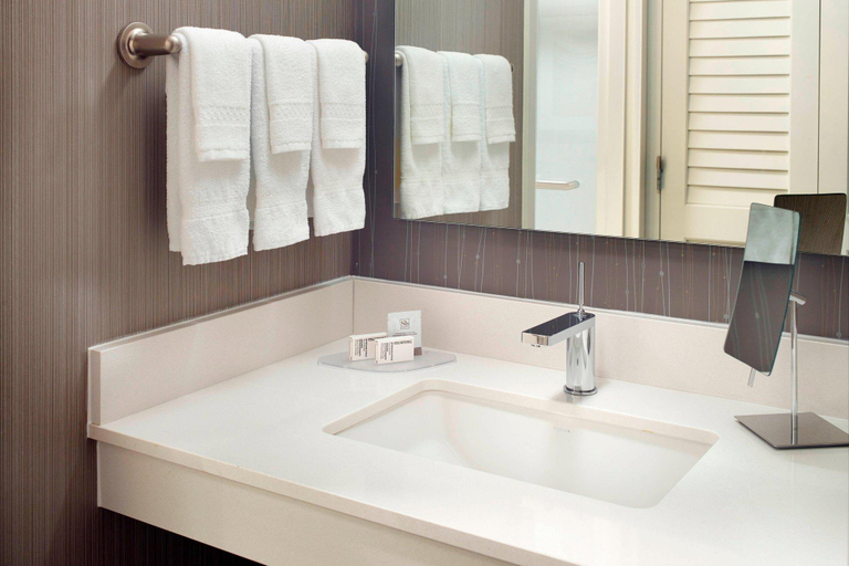 Bathroom, Courtyard by Marriott Raleigh/Cary, Wake