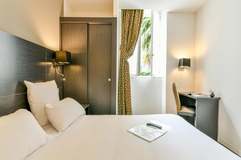 Bedroom 12