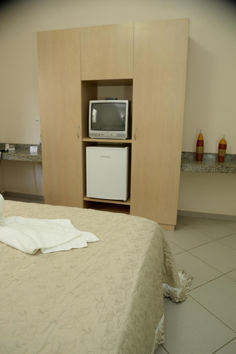 Bedroom 2, Hotel Calypso, Nova Serrana