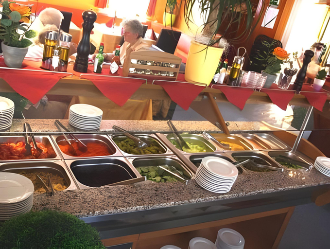 Food & Drinks