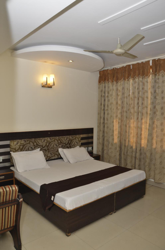 Bedroom 25