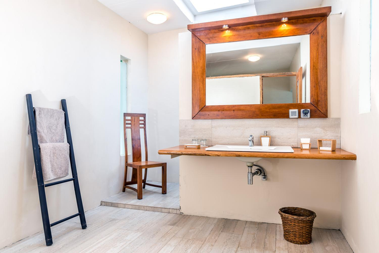 Bathroom, Bunaken Cha Cha Nature Resort, Manado