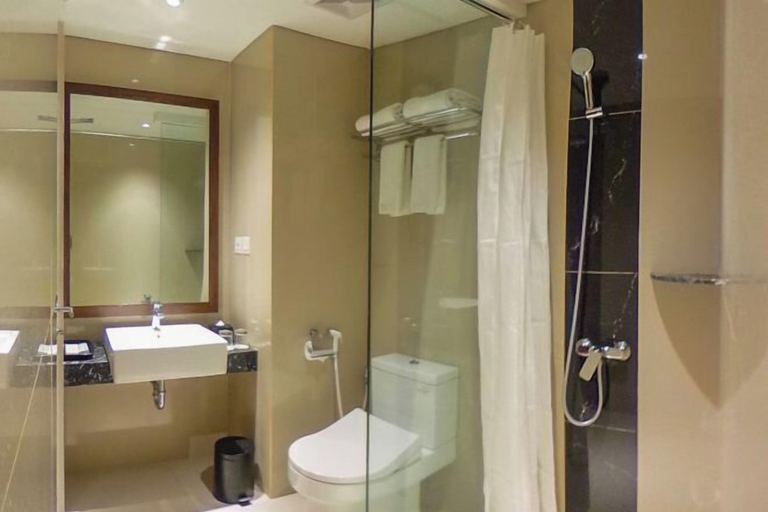 Bathroom 12