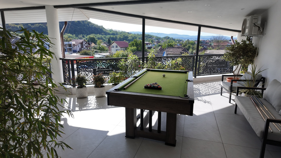 Others 5, Denta Hotel, Ramnicu Valcea
