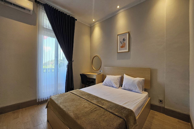 Bedroom 12