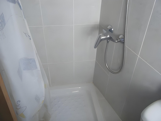 Bathroom 3, Pension Gran Plaza, Sevilla