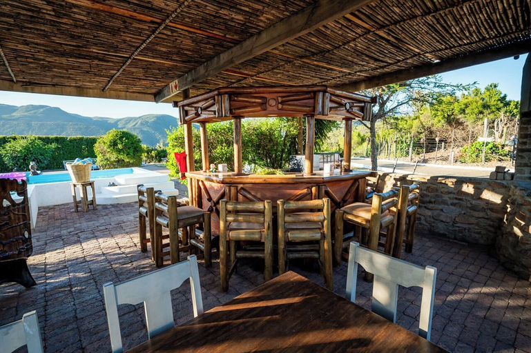 Food & Drinks 5, Le Petit Karoo, Eden