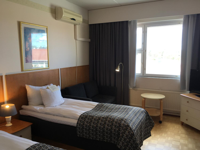 Bedroom 2, Finlandia Hotel Fooninki, Southern Ostrobothnia