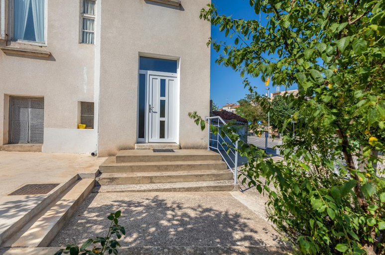 Entrance 2, Apartment Zora & Natale, Pula