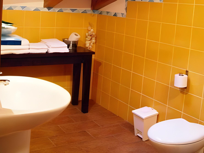 Bathroom 2, Girelli Sorelle, Verona