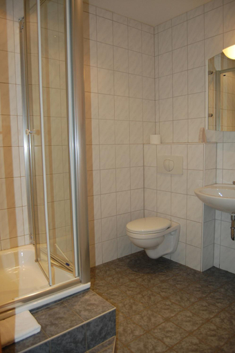 Bathroom 4, Landhaus Warndtwald, Saarlouis