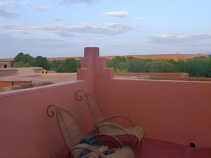 Exterior & Views 14