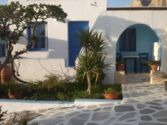 Others 3, Elenis Studios, South Aegean