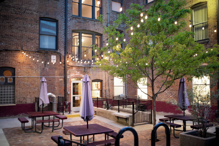 Exterior & Views 2, 11th Avenue Hostel, Denver