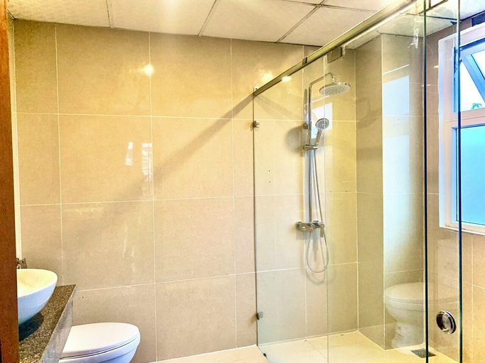 Bathroom 4, Aman Riverside Hotel, Da Nang