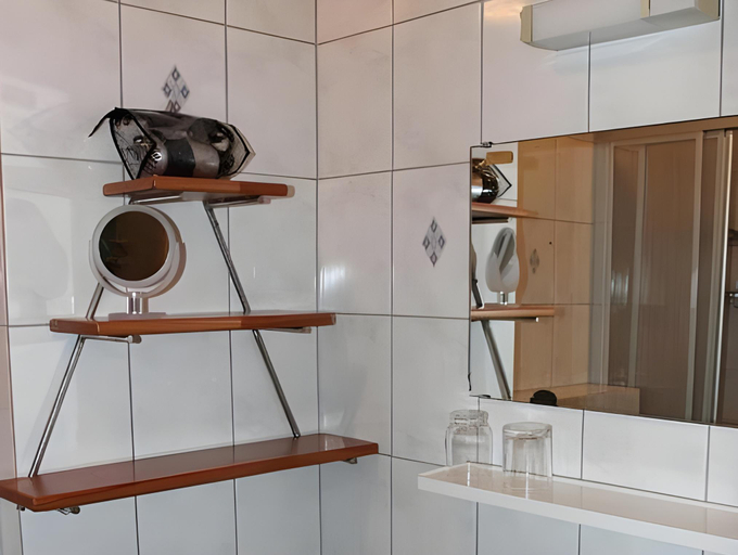 Bathroom 4, Gasthaus Zur Waldesruh, Cham