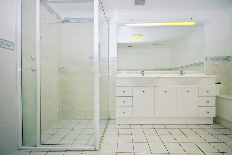 Bathroom, 2-Bedroom Apartment -Nelson Towers Victoria Parade, Port Stephens