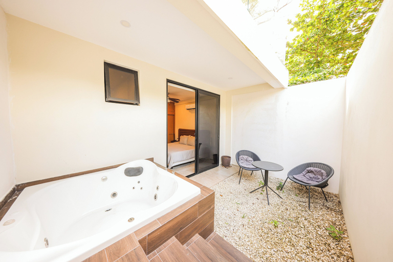 Bathroom 4, Gaia Retreat, Benito Juárez