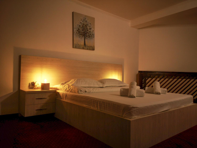 Others 4, Casa Ardeleana, Predeal