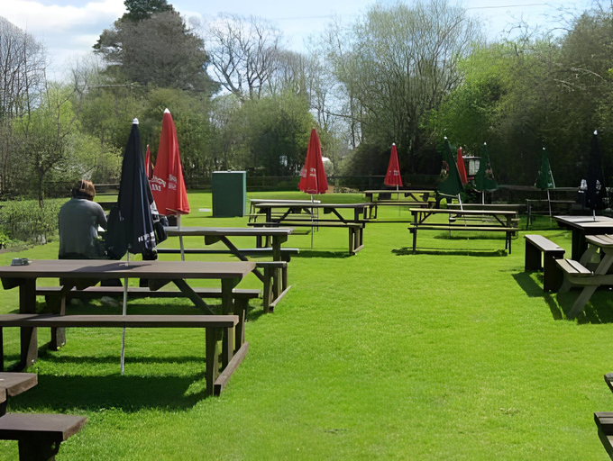 Others 5, Turfcutters Arms, Hampshire