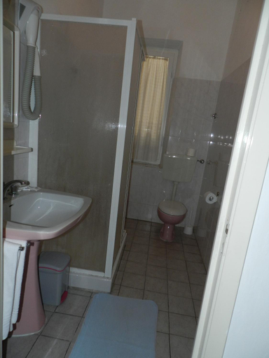 Bathroom 3