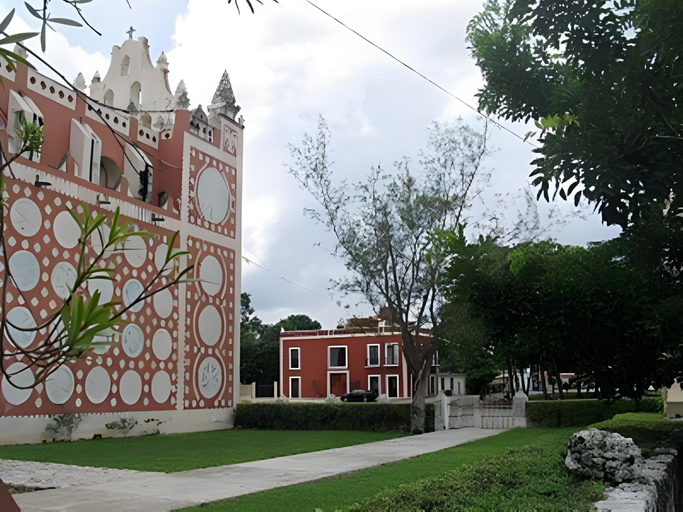 Others 4, Casa de los Pianos, Uayma