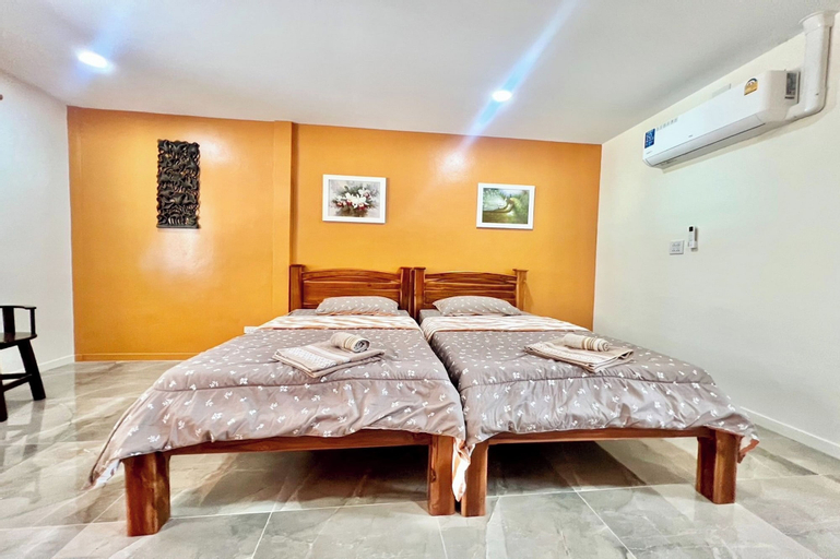 Bedroom 26