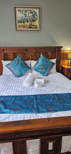 Bedroom, Penguin Retreat, Central Coast - Pt A